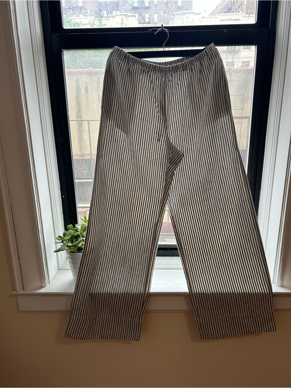 GAP linen-blend Wide-Leg Striped Pants in Black and White